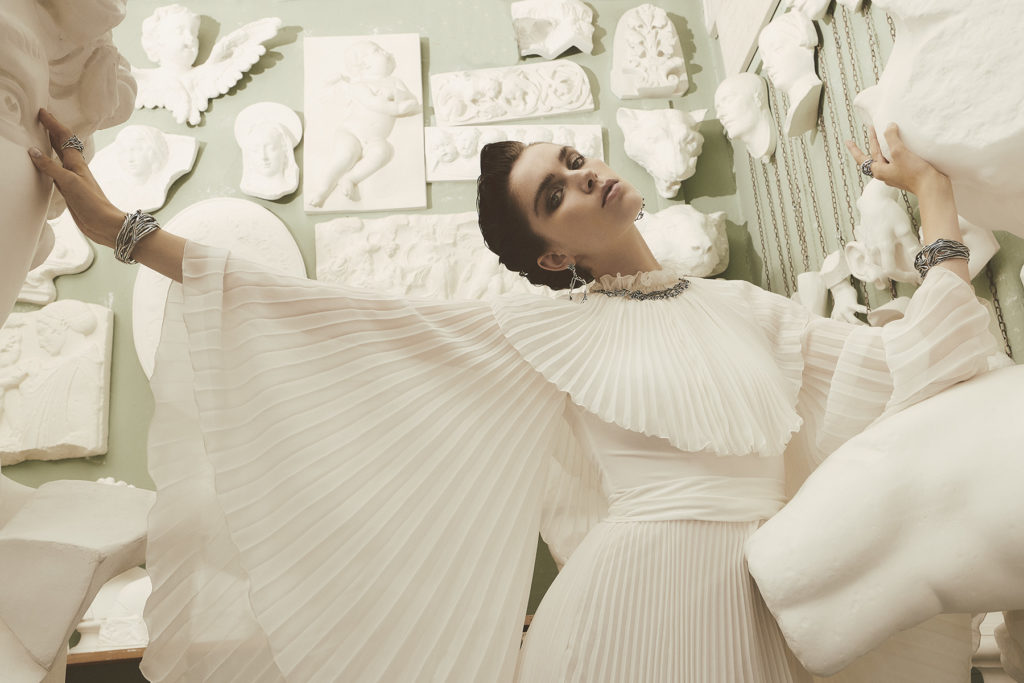 Grazia Italia - magazine - photographer Simone Falcetta  - Stylist Cleo Casini  - make up Karin Borromeo