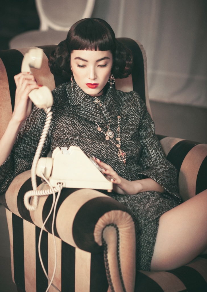 Vogue Italia - Photographer Serge Leblon - director Walter Boï - stylist Giulio Martinelli - w-mmanagement - wm-artist management - milano