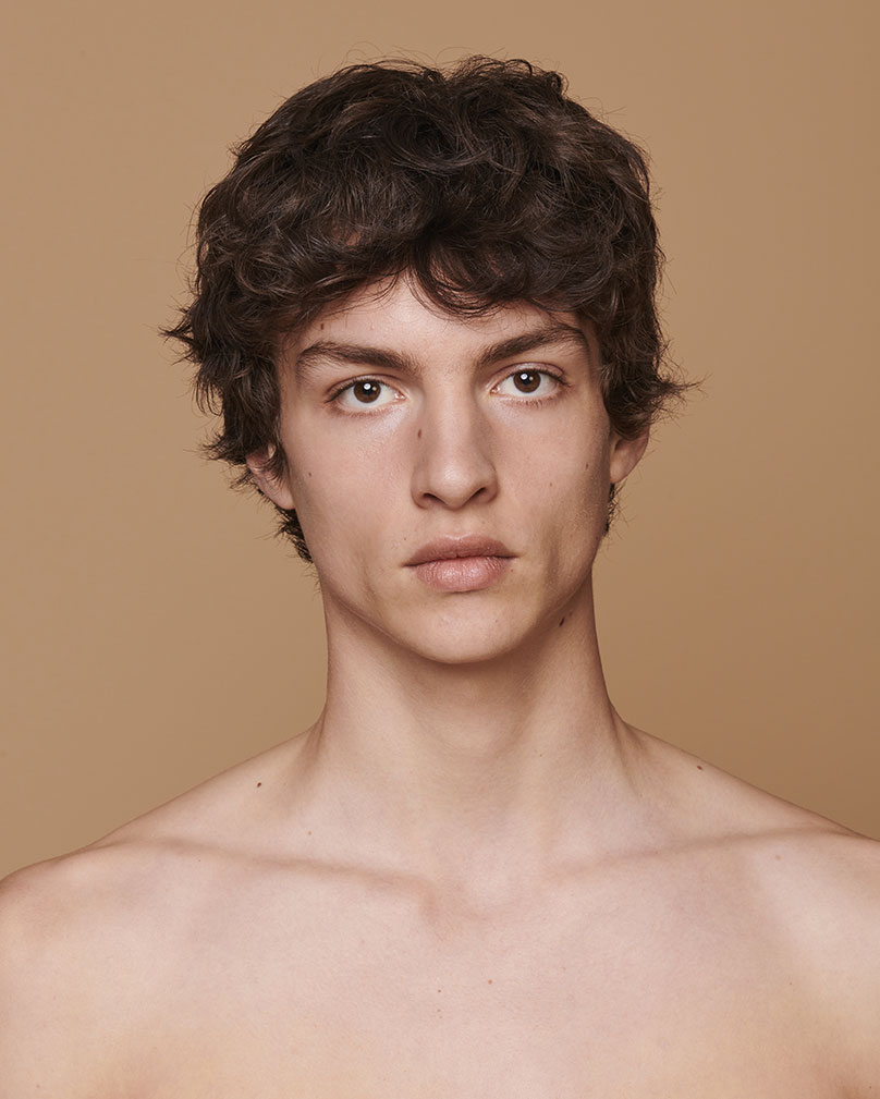 Lucas El Bali - Male Model Scene
