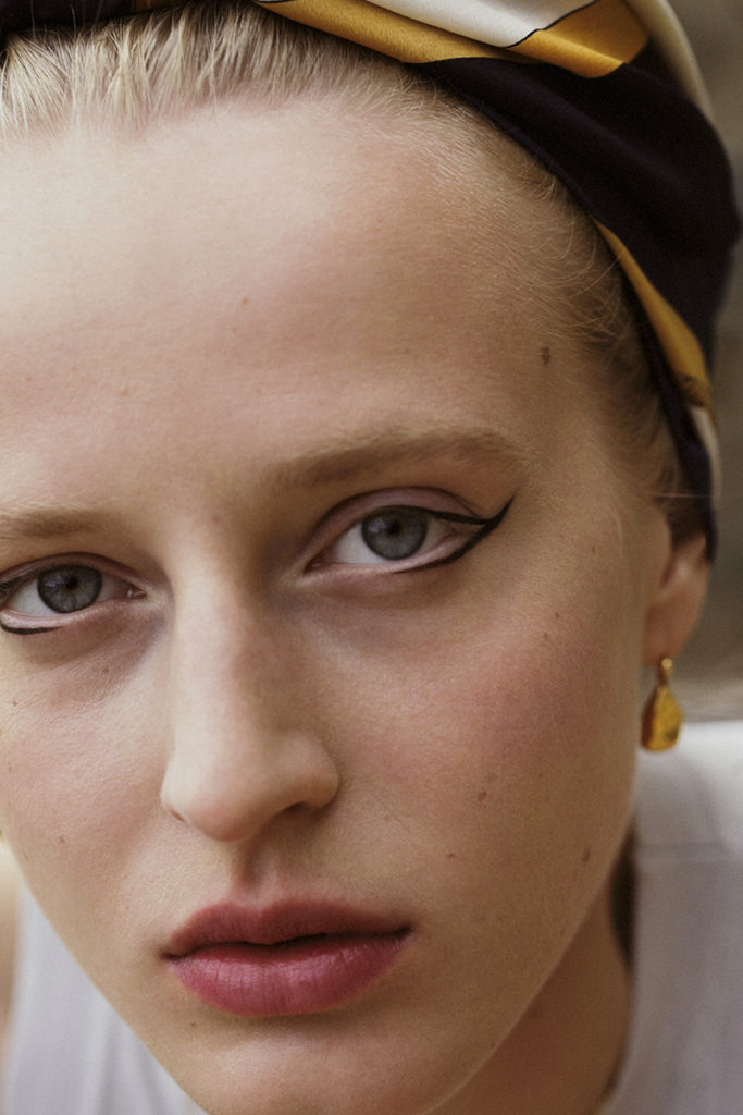 Anine van velzen - photographer Carlotta Bertelli - make-up Roman Gasser - hair Gianluca Guaitoli