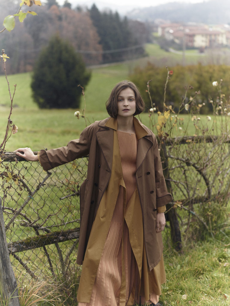 Io Donna - Photographer Peter Gehrke - Stylist Ulrike Lang - Make Up Roman Gasser - Hair stylist Liv Holst