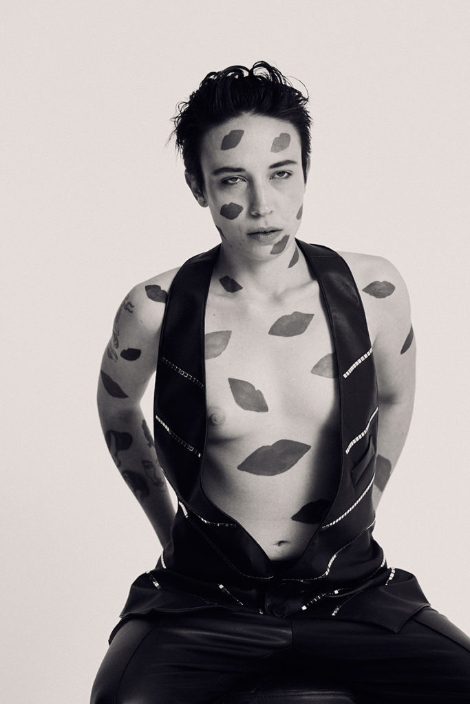 I-d italy - photographer Bekka Gunther - stylist Ivan Bontchev - make-up Giulio Panciera - hair Liv Holst - WM-Artist Management