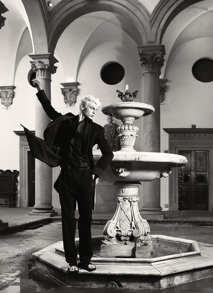 Gq mexico - photographer Giuseppe Riserbato - hair Davide Diodovich - Make-up Karin Borromeo - WM-Artist Management