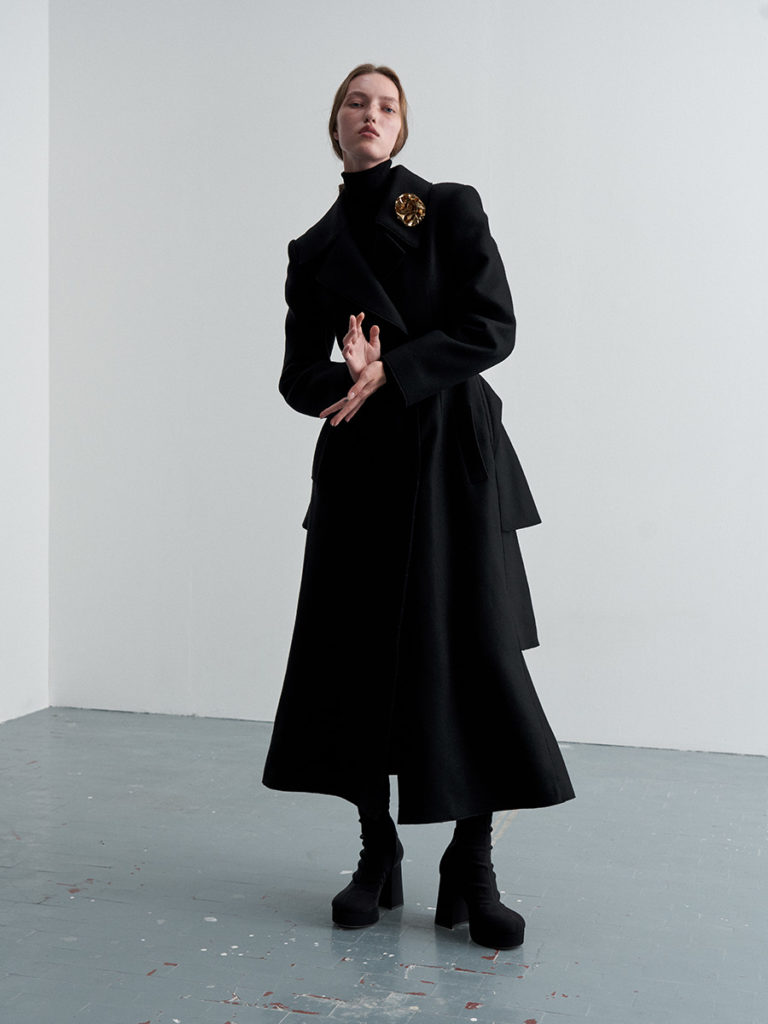 The collector - photographer Floriana Giacinti - makeup Karin Borromeo - wm-artist management - w-mmanagement - milano - agency