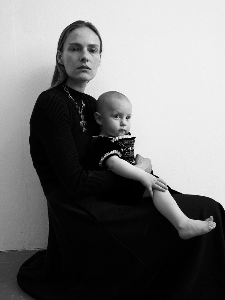The collector - photographer Floriana Giacinti - makeup Karin Borromeo - wm-artist management - w-mmanagement - milano - agency