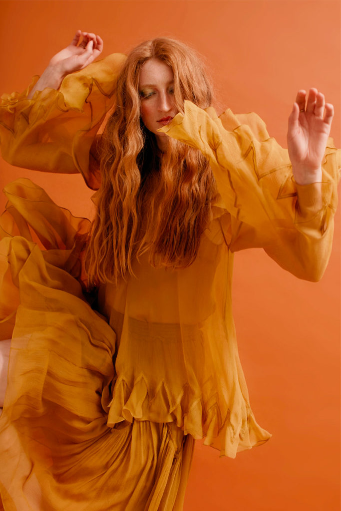 Wonderland - magazine - photographer Amber Grace Dixon - styling Alexandra Bickerdike - hair Piera Berdicchia - wm-artist management - milano
