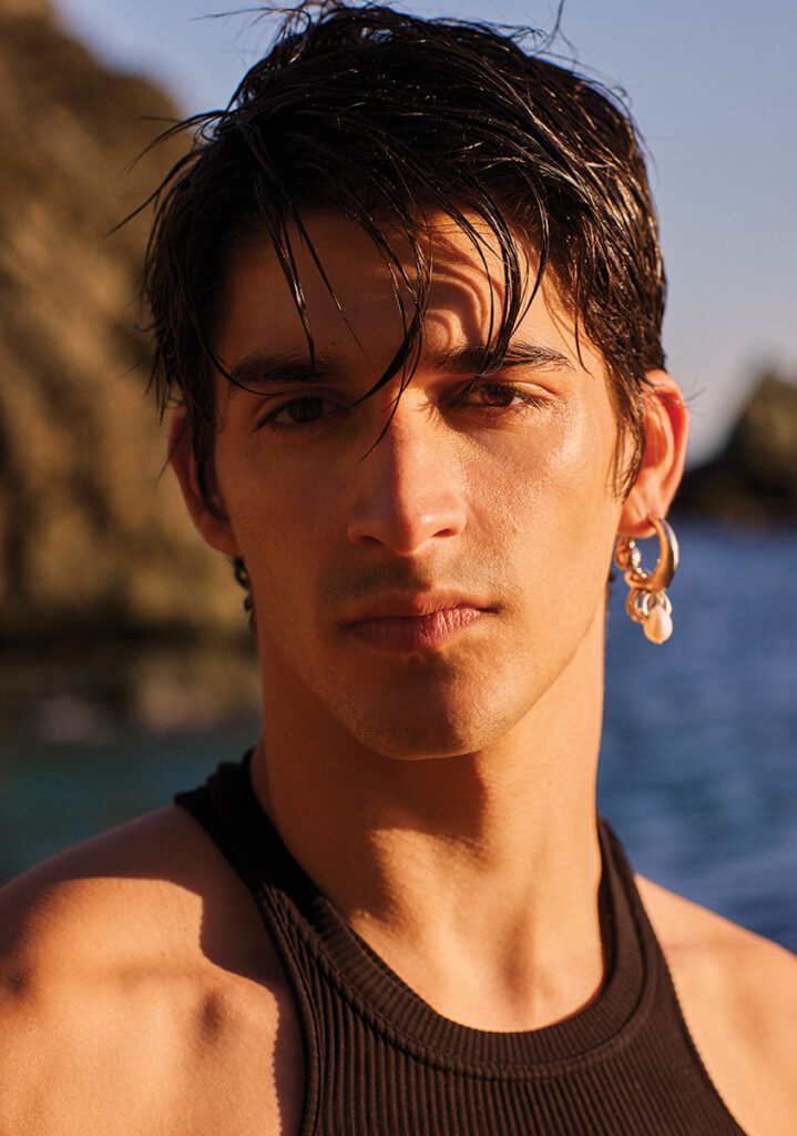 man about town - model Luis Brownie - photographer Roberto Patella - stylist Andrea Colace - wm management - agency - milano