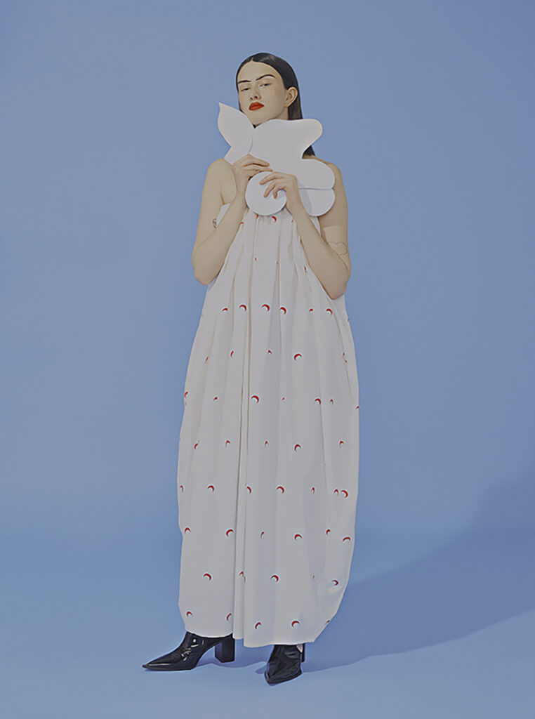 v magazine online - photographer Nhu Xuan Hua - stylist Gaelle Bon - wm artist management - wm managment - agency - milano