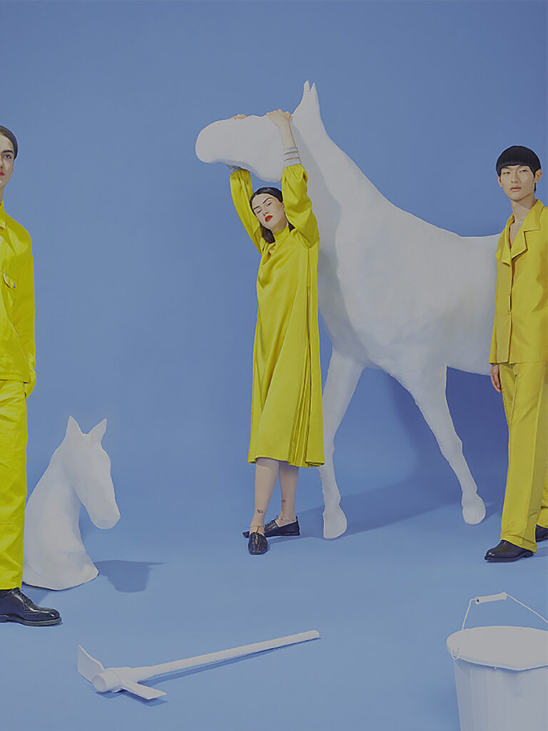 v magazine online - photographer Nhu Xuan Hua - stylist Gaelle Bon - wm artist management - wm managment - agency - milano