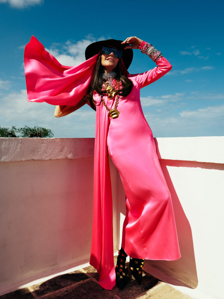 vogue cs - anna dello russo - photographer Giovanni Mocchetti - makeup kassandra frua - wm-artist management - milano - agency