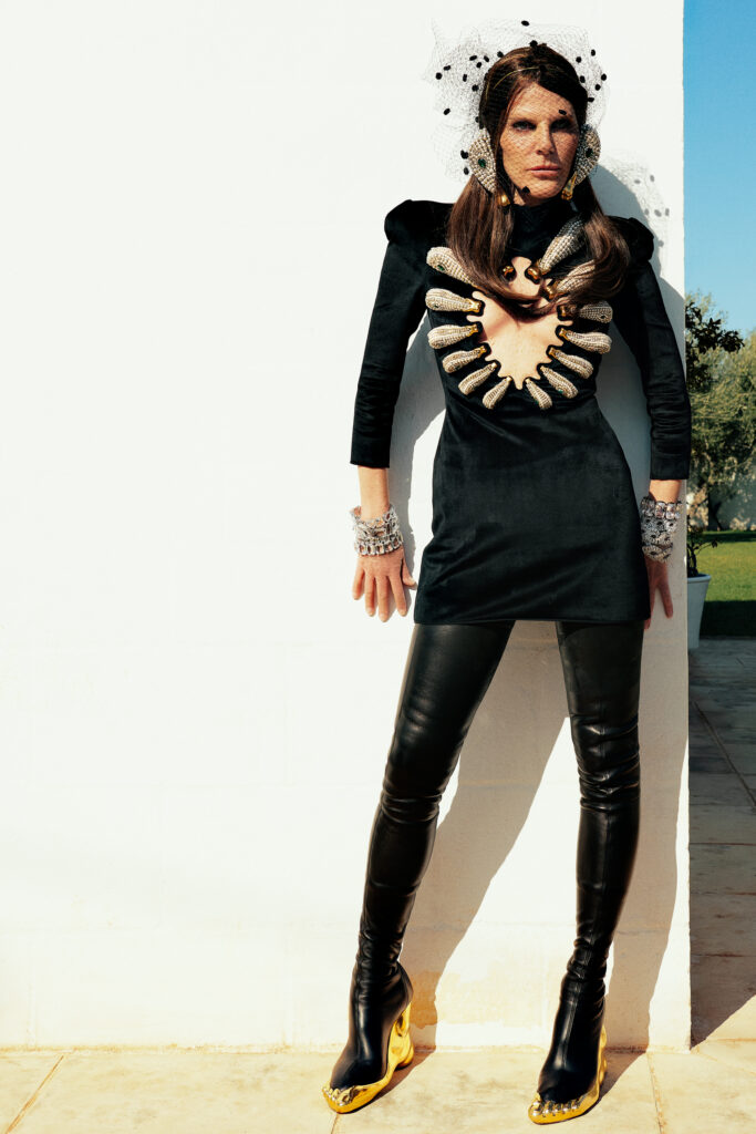 vogue cs - anna dello russo - photographer Giovanni Mocchetti - makeup kassandra frua - wm-artist management - milano - agency