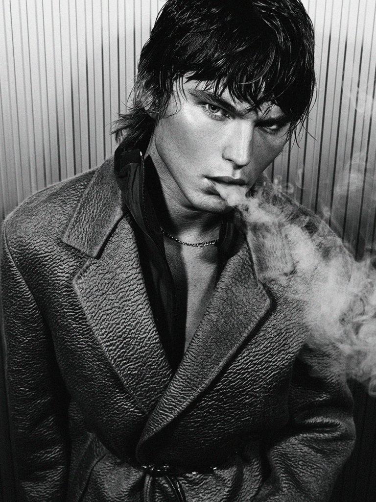 l'officiel hommes italia - Jordan Barrett - photographer Steve Harnacke - styling andrea colace - hair francesco avolio - makeup claudia malavasi - wm-artist management - w-mmanagement