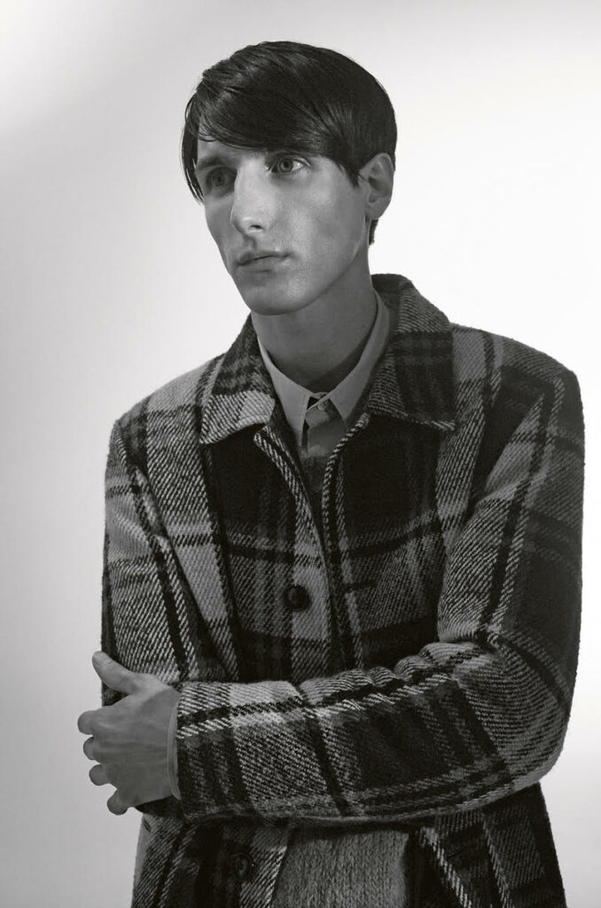 Wall street italia - photographer Keila Guilarte - styling Martina Riebeck - hair stefano gatti - WM-Artist Management -w-mmanagement - milano