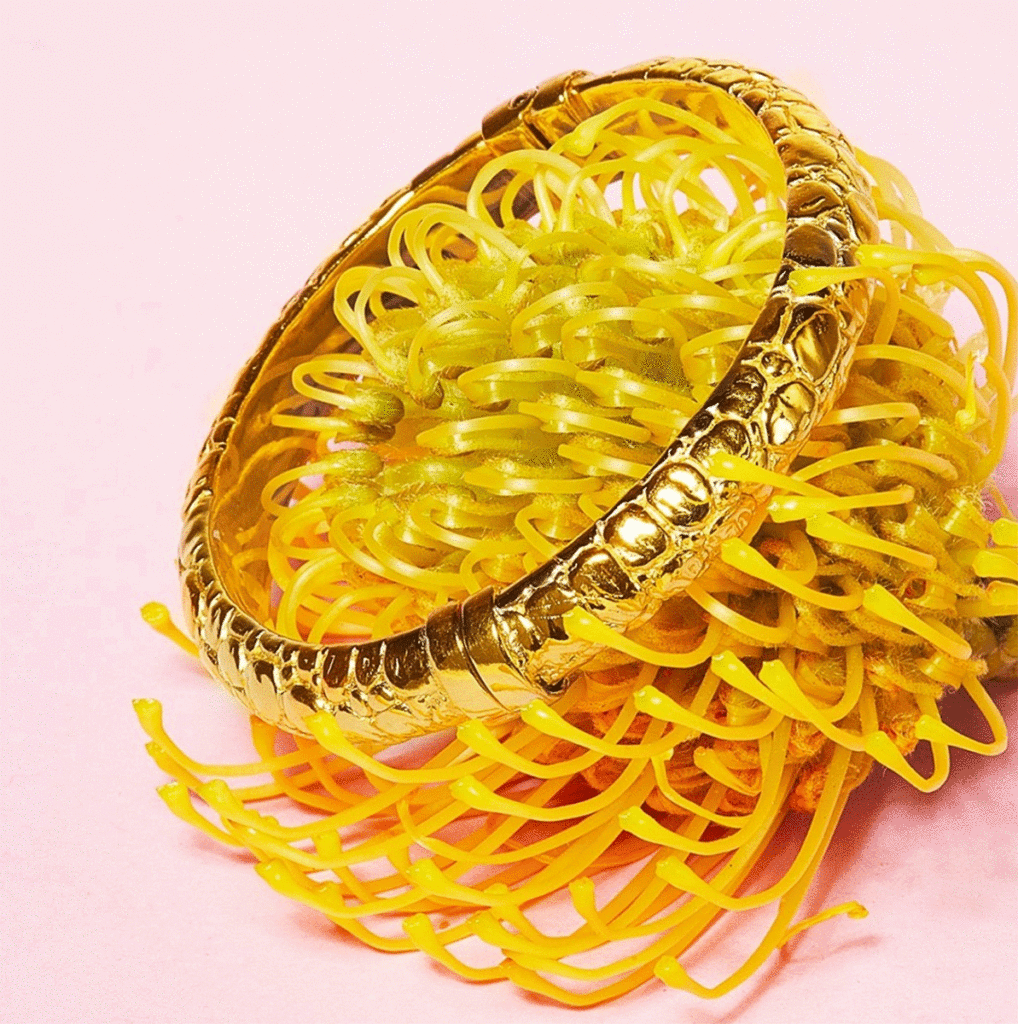 giovanni raspini - jewels - still life - photographer paola dossi - wm-artist management - w-mmanagement - milano - agency
