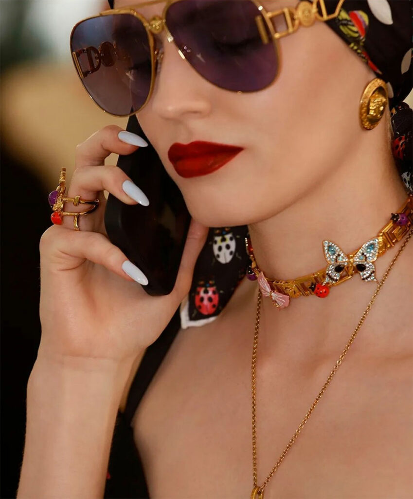 versce - la vacanza - vittoria ceretti - dua lipa - - manicure alessia cannrozzo - carlotta saettone - w-mmanagement - wm-artist management - milano - agency