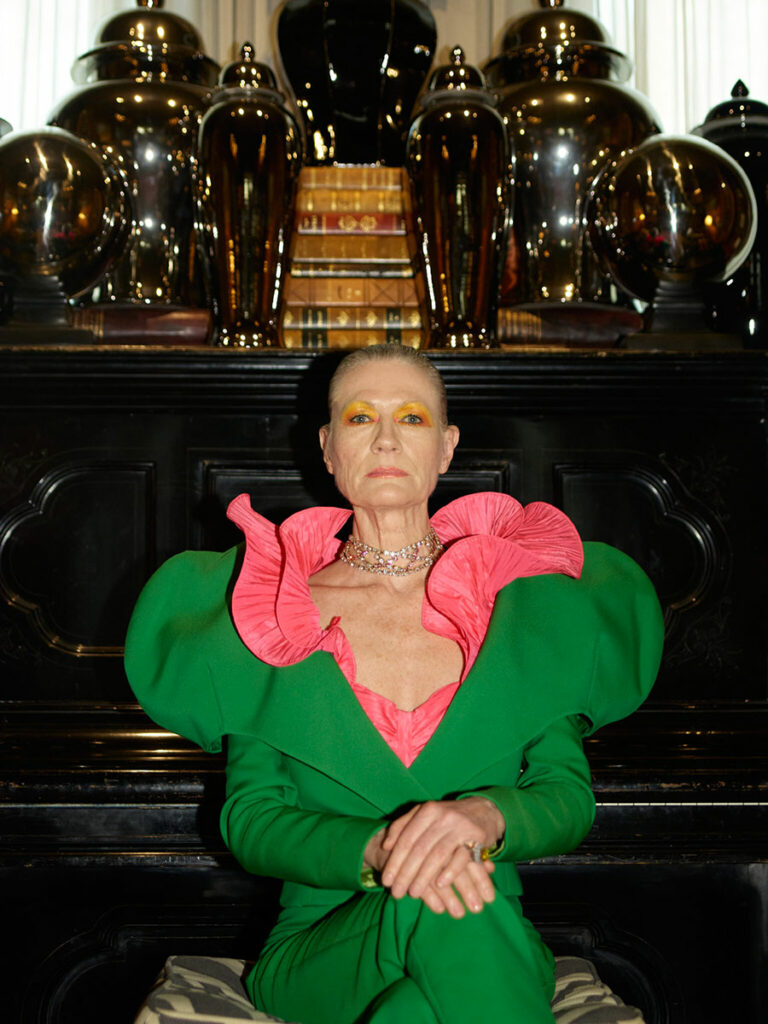 oneg magazine - photographer paolo musa - styling Ella Barton Buchanan - w-mmanagement - wm-artist management - milano - agency