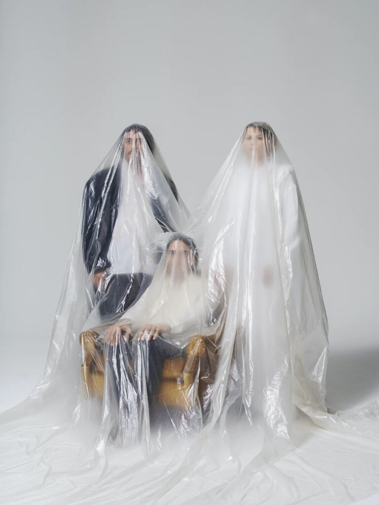 rolling stone italia - verdena - photographer marco valli - makeup amy kouroma - w-mmanagement - wm-artist management - milano - agency