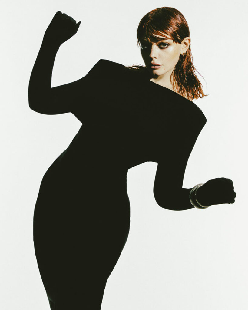 serena de ferrari - outpump - photographer marcello junior dino - makeup claudia malavasi - w-mmanagement - wm-artist management - milano