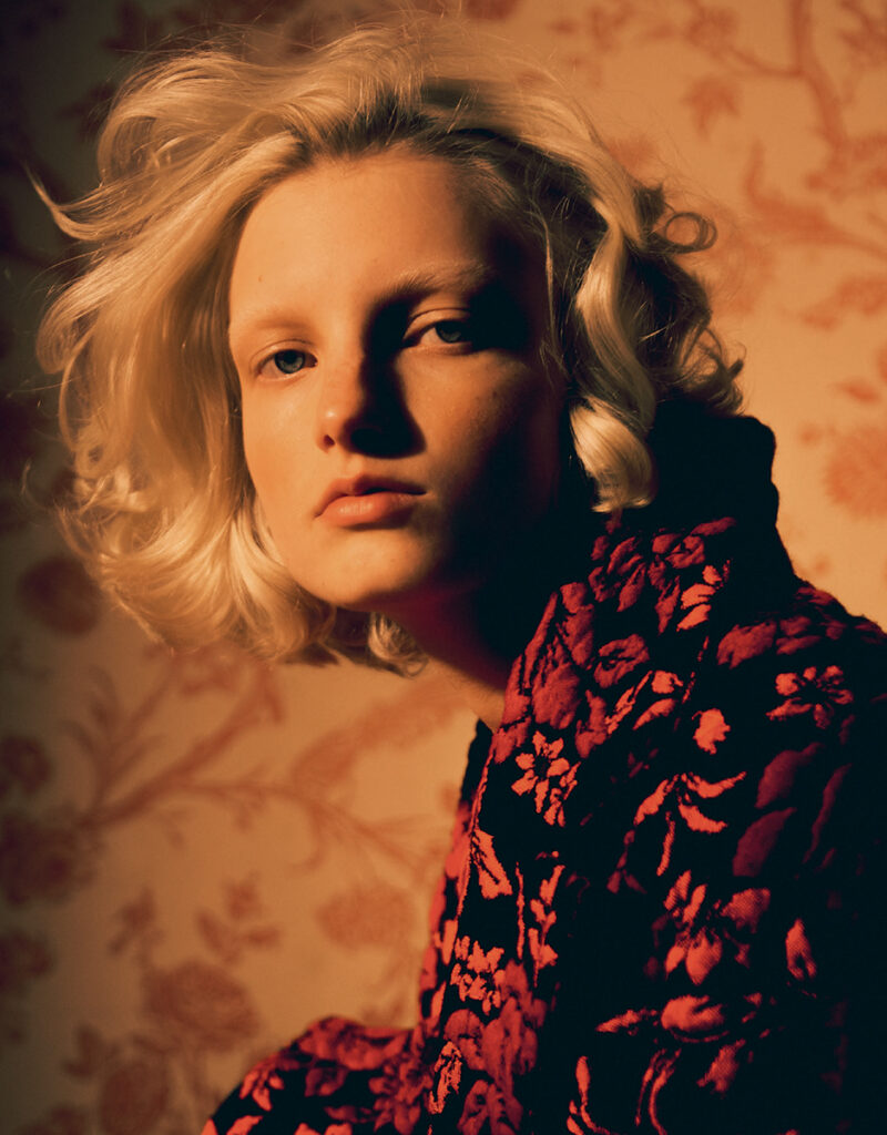 silhouette magazine - photographer Noémi Ottilia Szabo - styling gaelle bon - hair liv holst - makeup ricky morandin - w-mmanagement - wm-artist management