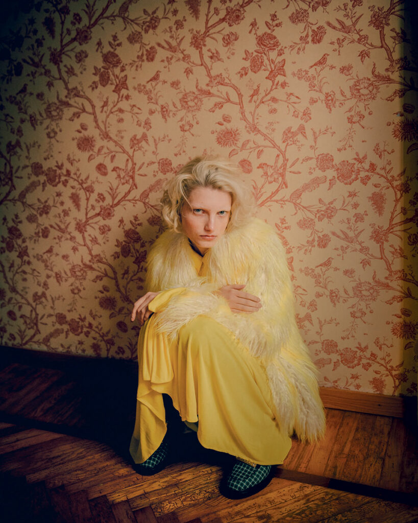 silhouette magazine - photographer Noémi Ottilia Szabo - styling gaelle bon - hair liv holst - makeup ricky morandin - w-mmanagement - wm-artist management