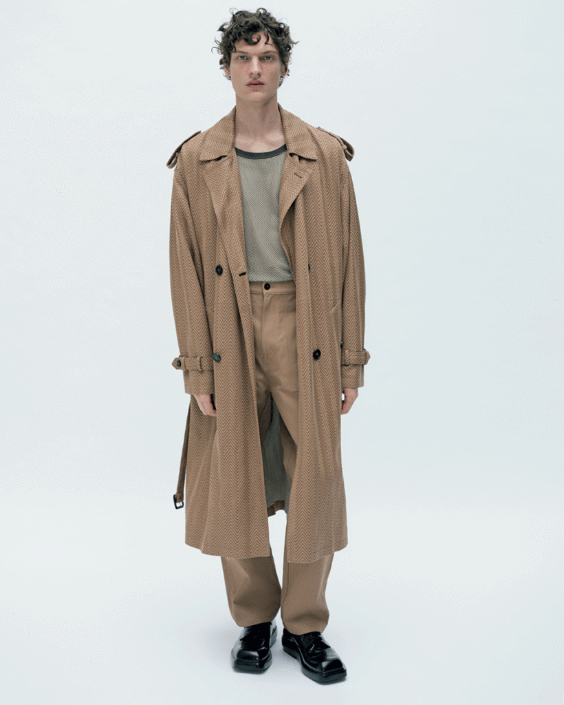 esquire italia - photographer Sean Alexander Geraghty - styling nik piras - grooming roman gasser - w-mmanagement - wm-artist management - milano