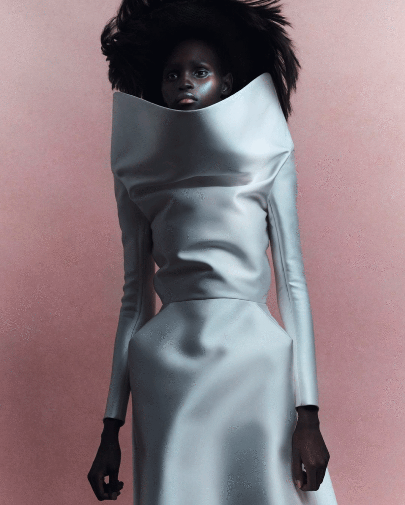 Numéro France - photographer Txema Yeste - styling Bernat Buscato - make-up Hugo Villard - WM-Artist management - W-MManagement - Milano