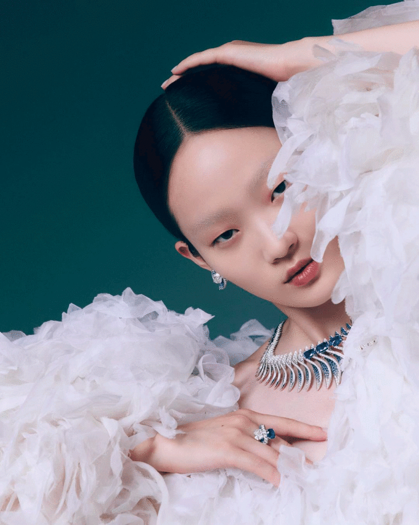 vogue korea - photographer Kim Tae Kyun - styling Aline De Beauclaire - hair olivier lebrun - w-mmanagement - wm-artist management - milano - agency