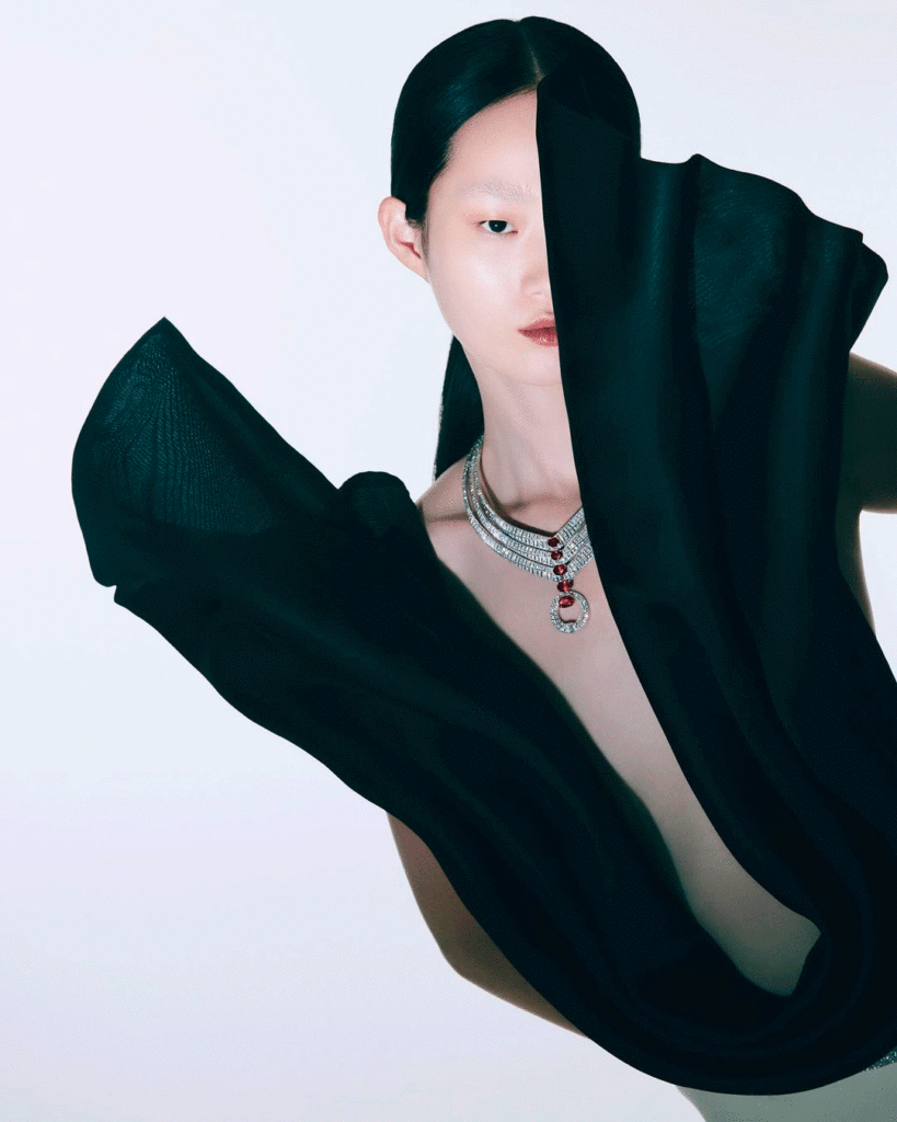 vogue korea - photographer Kim Tae Kyun - styling Aline De Beauclaire - hair olivier lebrun - w-mmanagement - wm-artist management - milano - agency