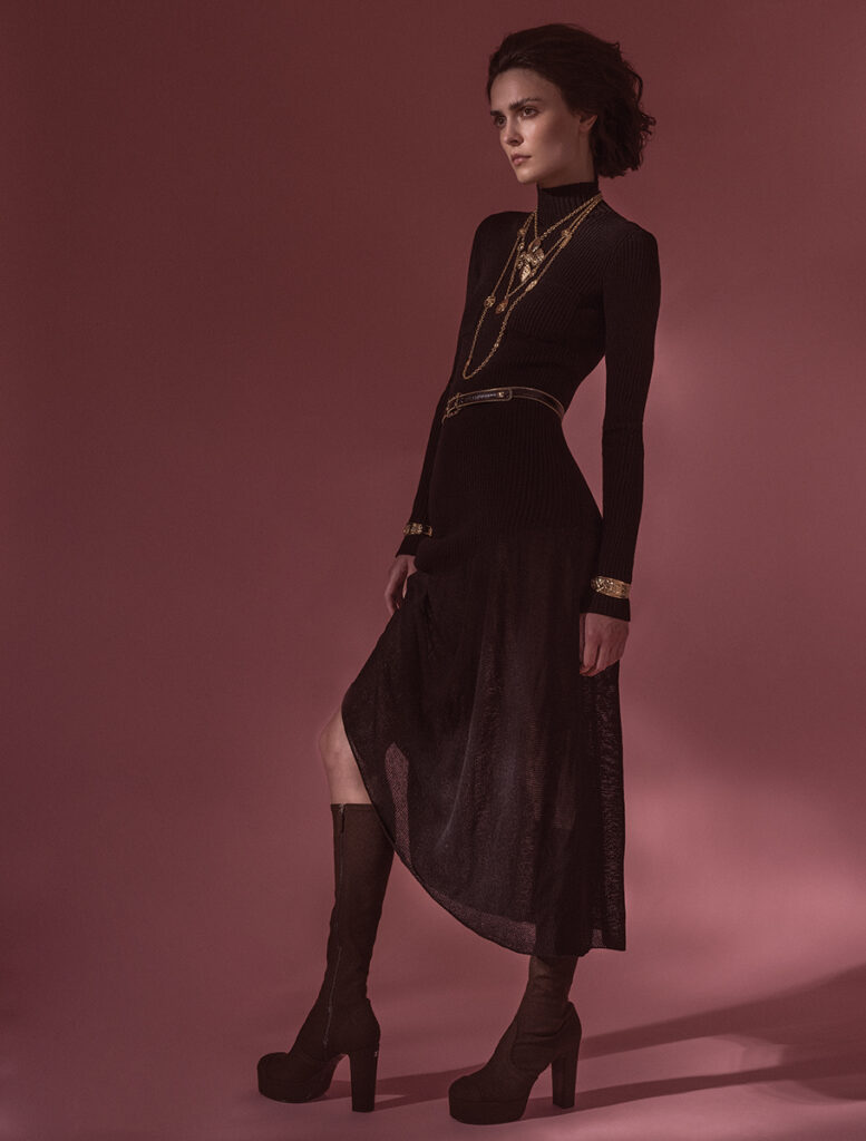 l'officiel italia - style travels in time - photographer manuele geromini - makeup anna pellegrini - hair danilo ferrigno - w-mmanagement