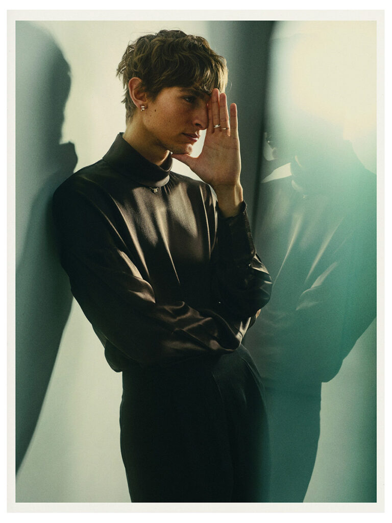 silhouette magazine - photographer Amelie Ambroise - styling gaelle bon - w-mmanagement - milano - agency - wm-artist management