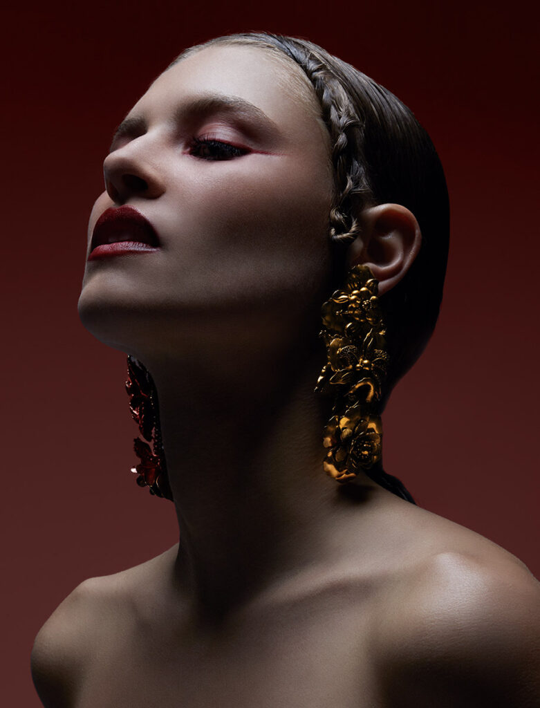 Numéro Russia - photographer Vanessa Martini - stylist maddalena vigorelli - makeup amy kourouma - w-mmanagement - milano - agency