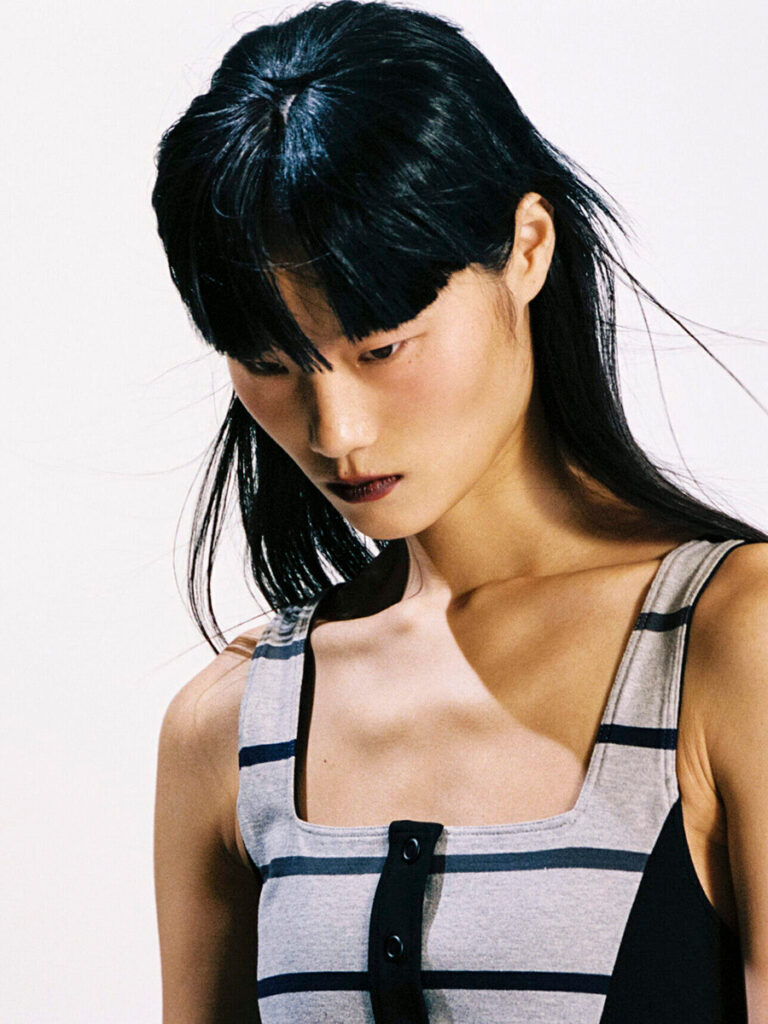 cr fashion book - photographer Vitali Gelwich - styling Carine Roitfeld - makeup hugo villard - w-mmanagement - wm-artist management - milano - agency