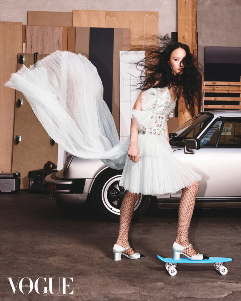 vogue korea - haute couture ss25 - photographer Hyea W. Kang - styling Eunyoung Sohn - hair olivier lebrun - w-mmanagement - wm-artist management - milano - agency