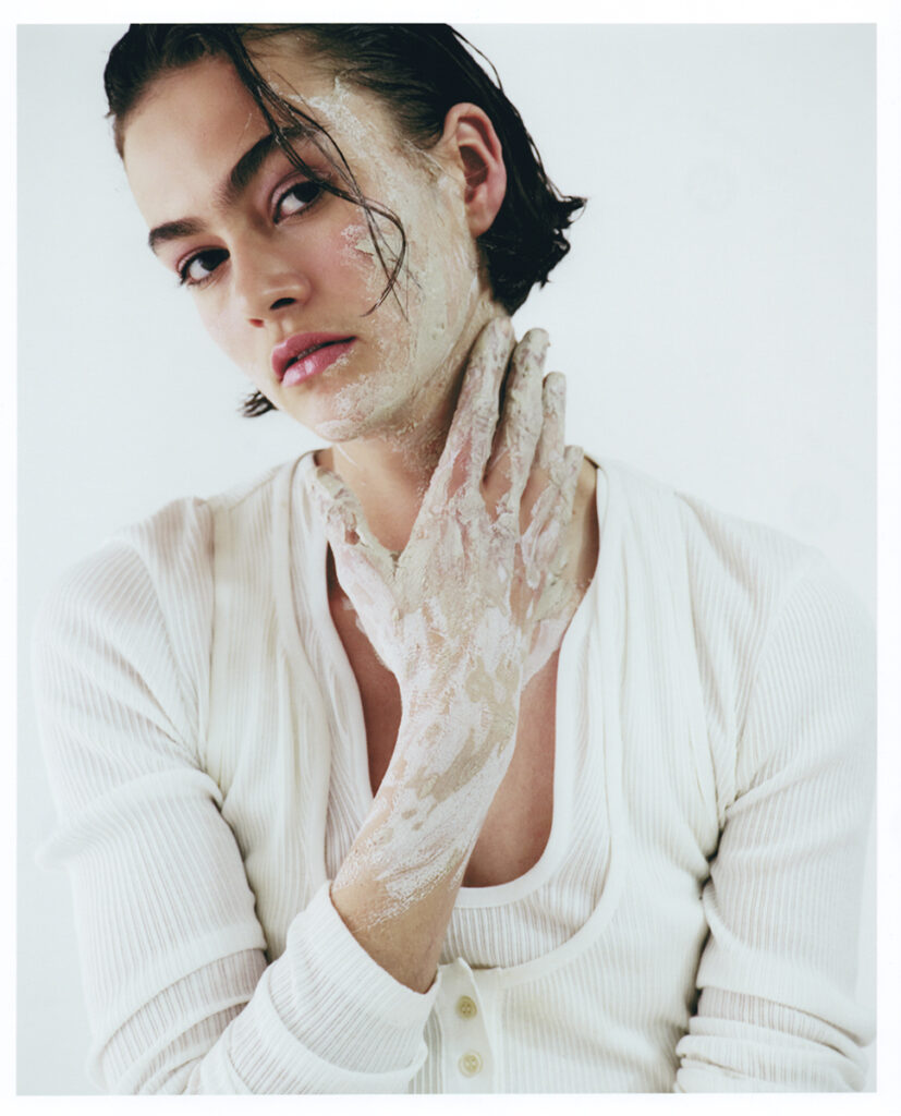 À part magazine - photographer Alessandro D'Amico - hair francesco avolio - makeup Augusto Picerni - w-mmanagement - milano - agency