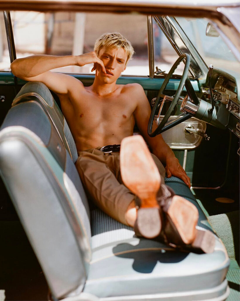 sportweek - on the road - photographer Giuseppe Triscari - styling gianluca zappoli - hair francesco avolio - w-mmanagement - milano