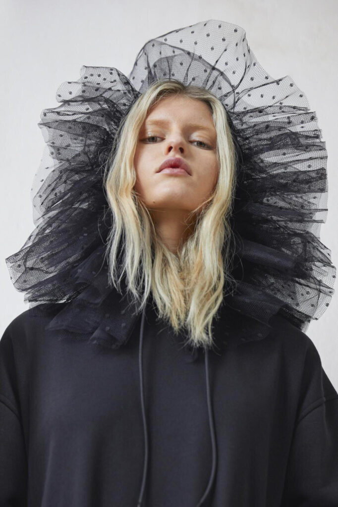 red valentino - fall winter 21 - photographer Margherita Tamraz - hair emanuele vona - w-mmanagement - wm-artist management - milano - agency