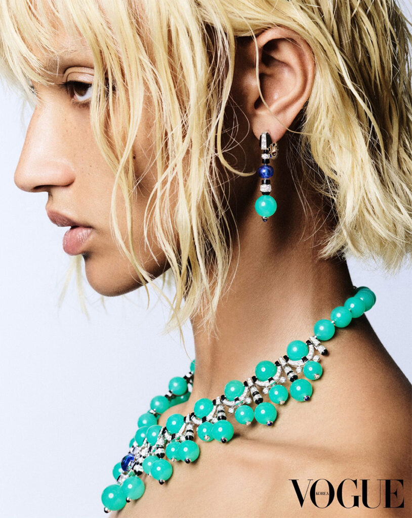 vogue korea - Georgia in The Sky With Diamonds - photographer Pakbae - hair olivier lebrun - w-mmanagement - wm-artist management - milano