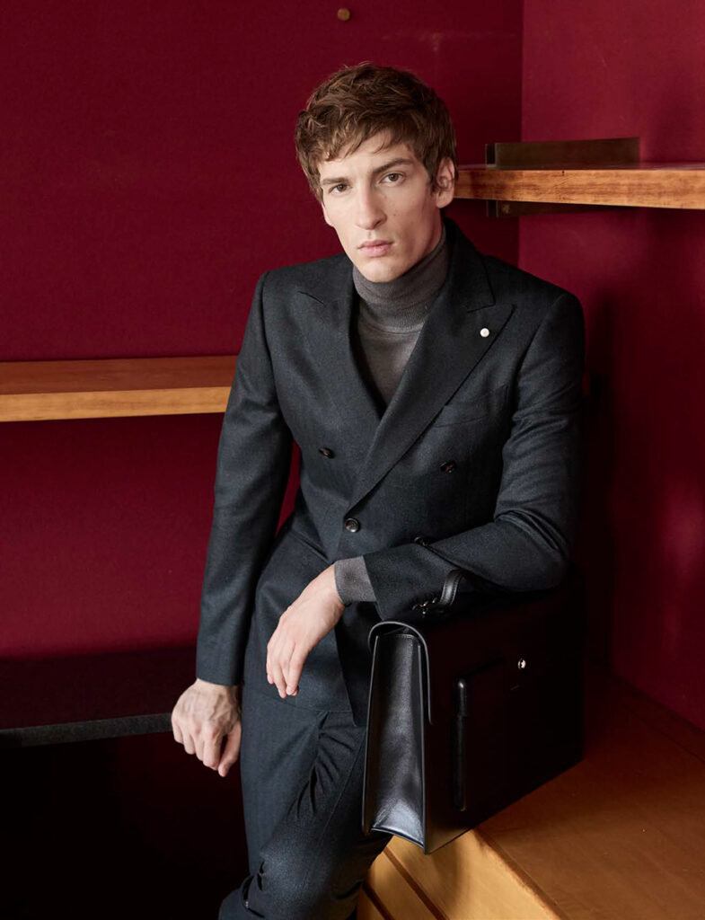 sportweek - photographer pasquale abbattista - styling paola ventimiglia - hair stefano gatti - w-mmanagement - milano - agency
