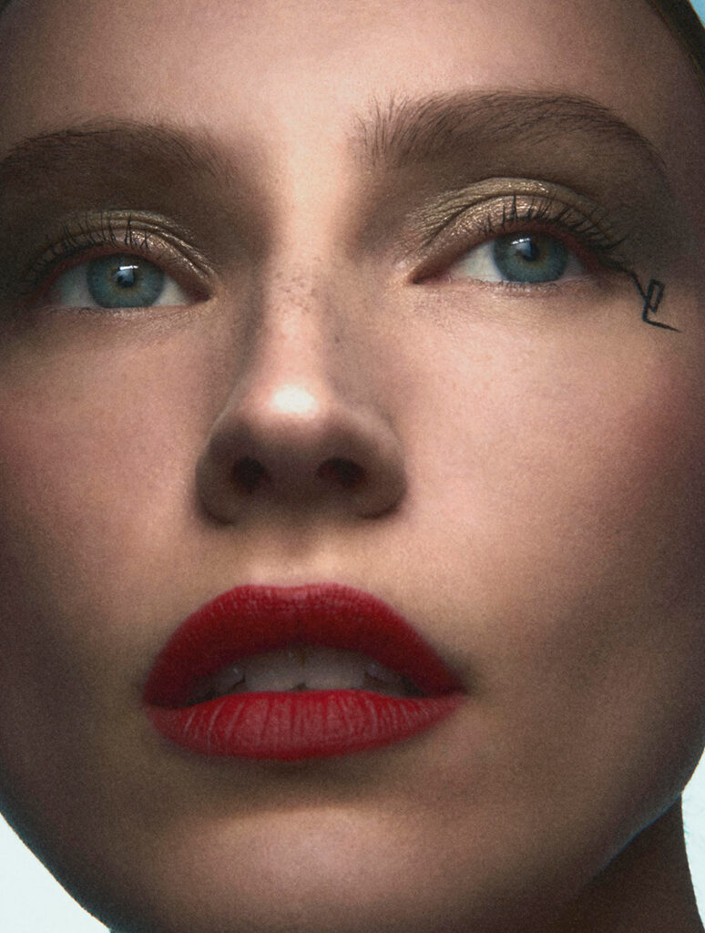 amica magazine - patch-work - photographer marco gazza - makeup - makeup artist roman gasser - w-mmanagement - milano - agency