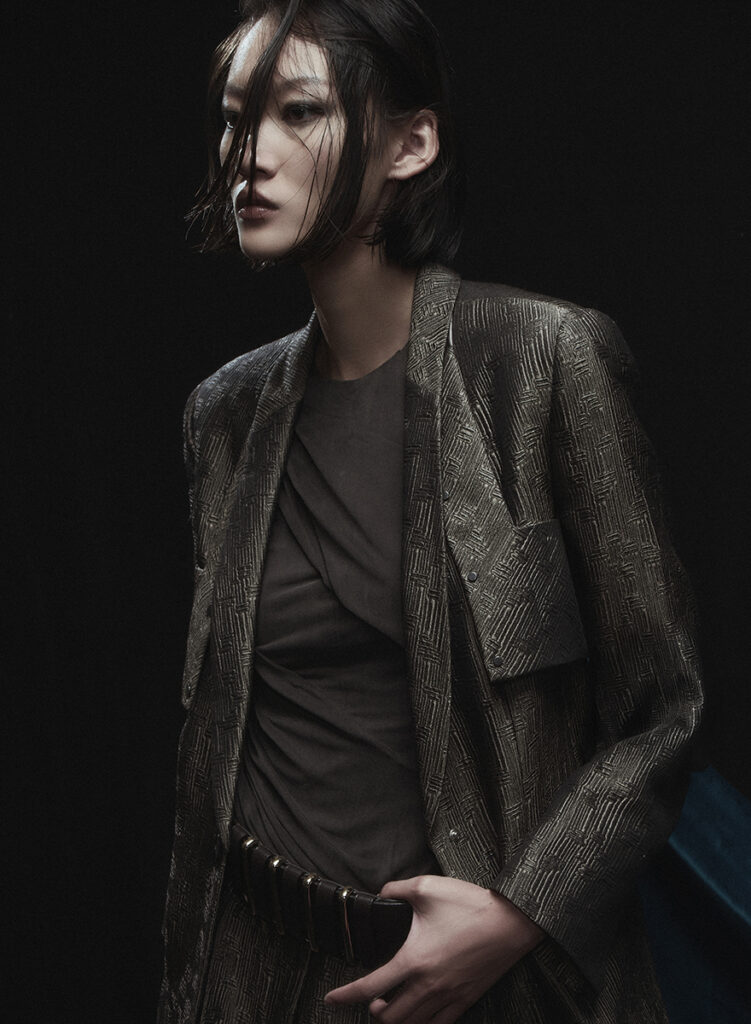 l'officiel italia - armani special - photographer nicola pagano - styling giulio martinelli - w-mmanagement - milano - agency