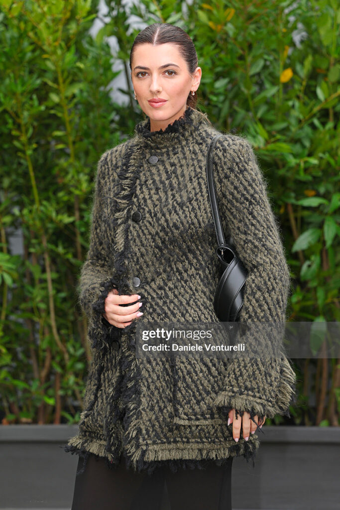 kyra kennedy - front row - tod's - fashion show - makeup amy kourouma - w-mmanagement - milano - wm-artist management - agency