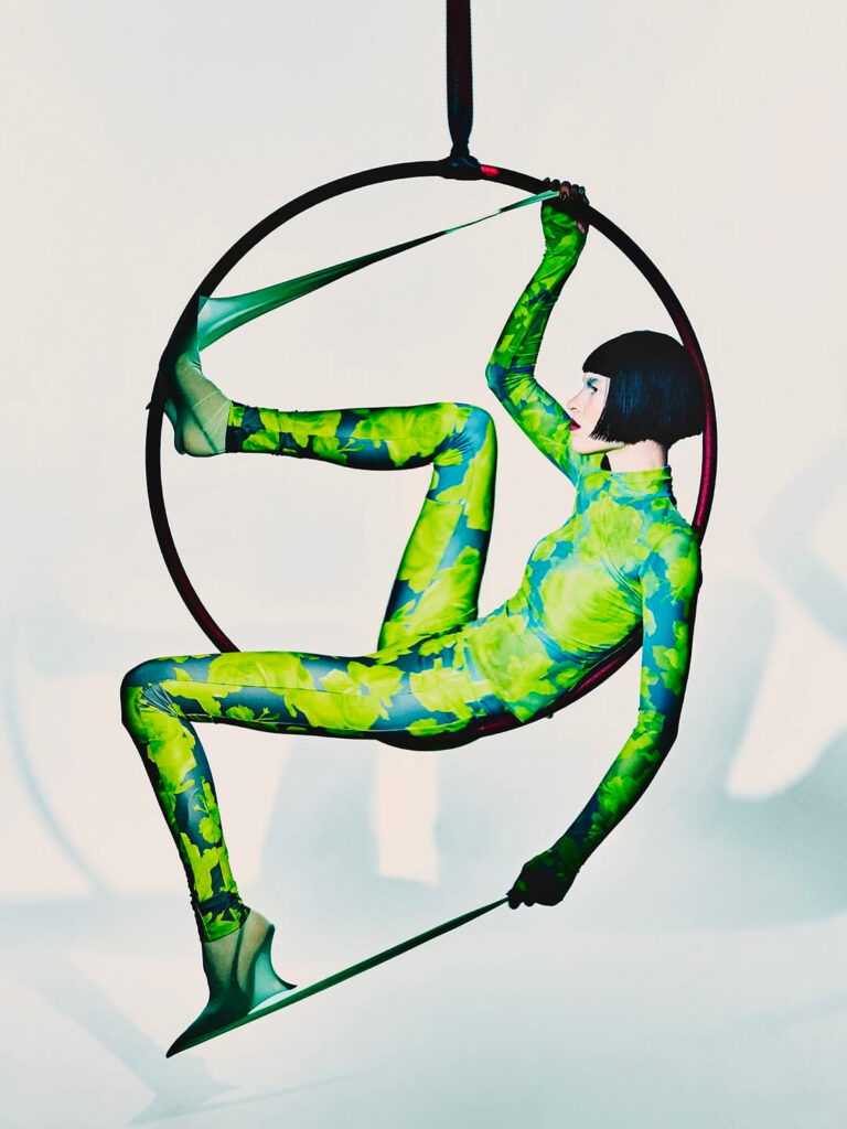 Numéro France - Haute Voltige - photographer kristian schuller - styling anna castan - WM-Artist management - W-MManagement - Milano