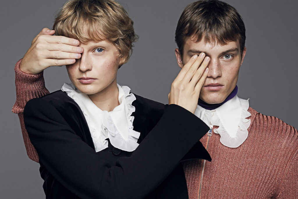 io donna - codice doppio - photographer nicola de rosa - hair francesco avolio - makeup roman gasser - w-mmanagement - milano - agency