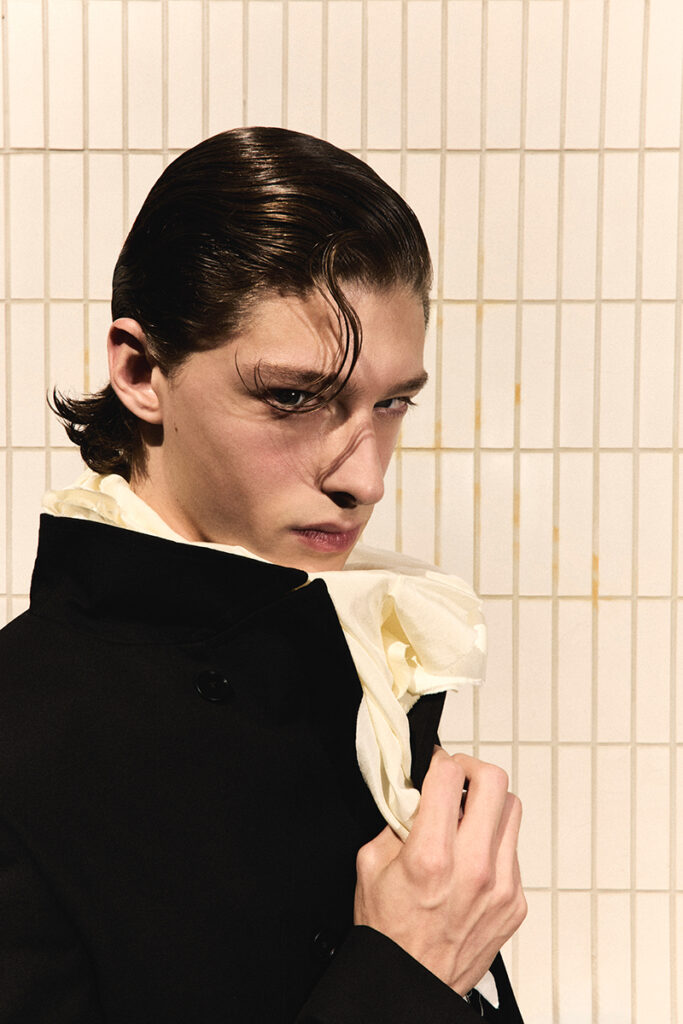 gq portugal - photographer luca srefanon - styling julie vozniak - hair alessandro pompili - w-mmanagement - milano - agency