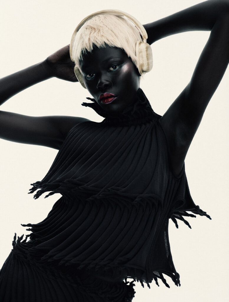 l'officiel italia - photographer Bohdan Bohdanov - styling giulia martinelli - w-mmanagement - wm-artist management - milano