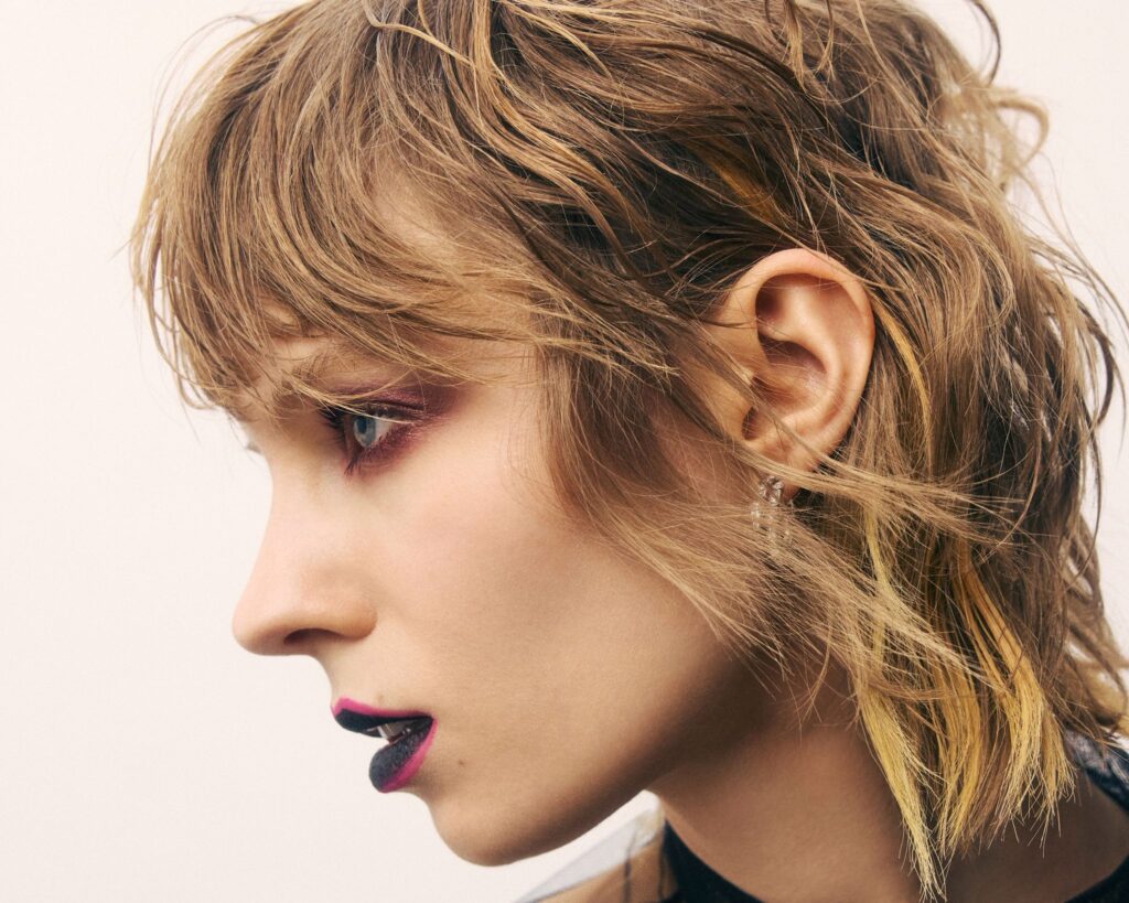 the collector magazine - photographer valentina melzi - styling anna pastore - makeup anna maria negri - w-mmanagement - milano