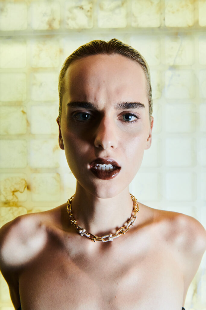 stella publication - photographer dino gulino - styling alessia fagioli galeone - makeup augusto picerni - hair francesco avolio - w-mmanagement - milano