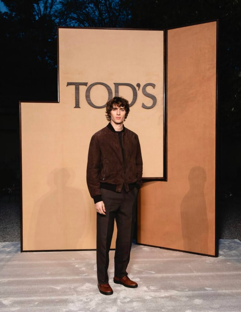 Malcolm McRae - tod's - fashion show - makeup anna maria negri - hair danilo ferrigno - w-mmanagement - milano