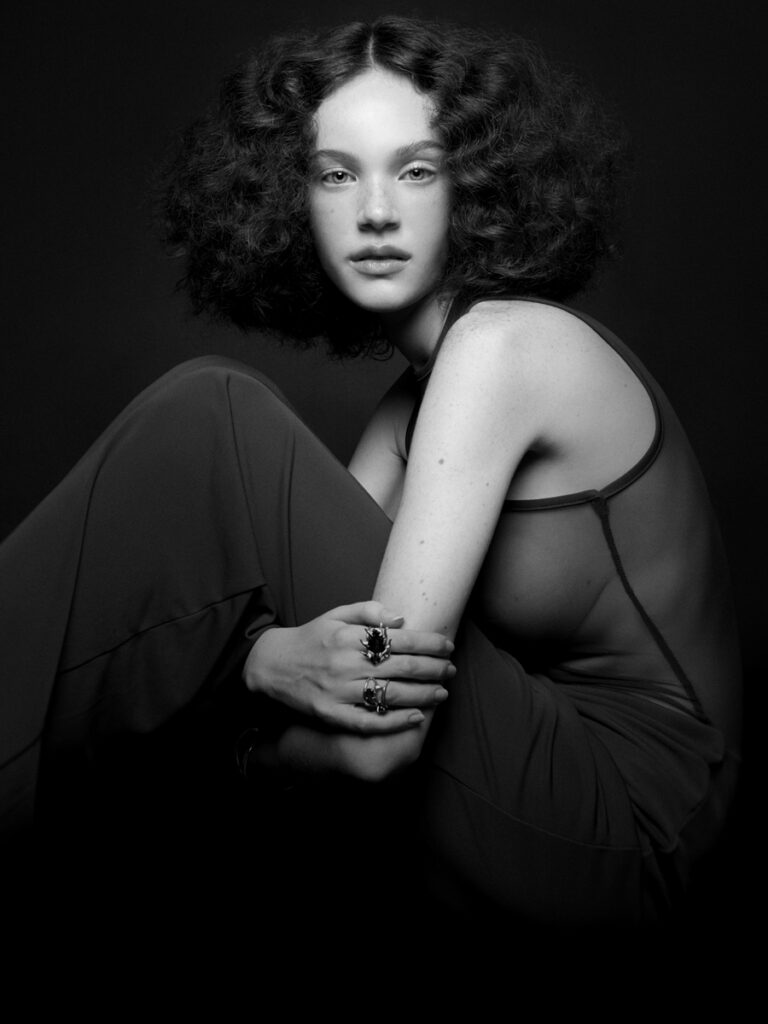 solstice magazine - photographer Andrea Varlaro - styling Eleonora D'Amico - makeup edoardo de falco - w-mmanagement - milano - agency