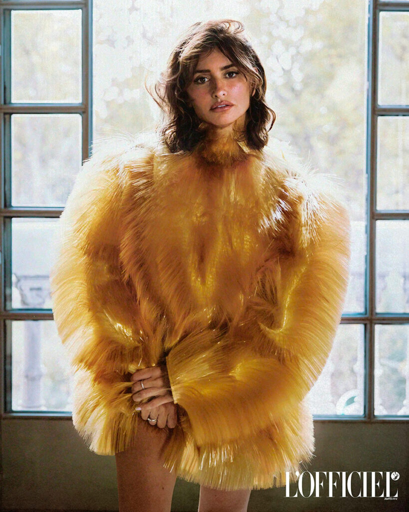penelope cruz - l'officiel - photographer greg swales - styling anna castan - w-mmanagement - wm-artist management - milano - agency